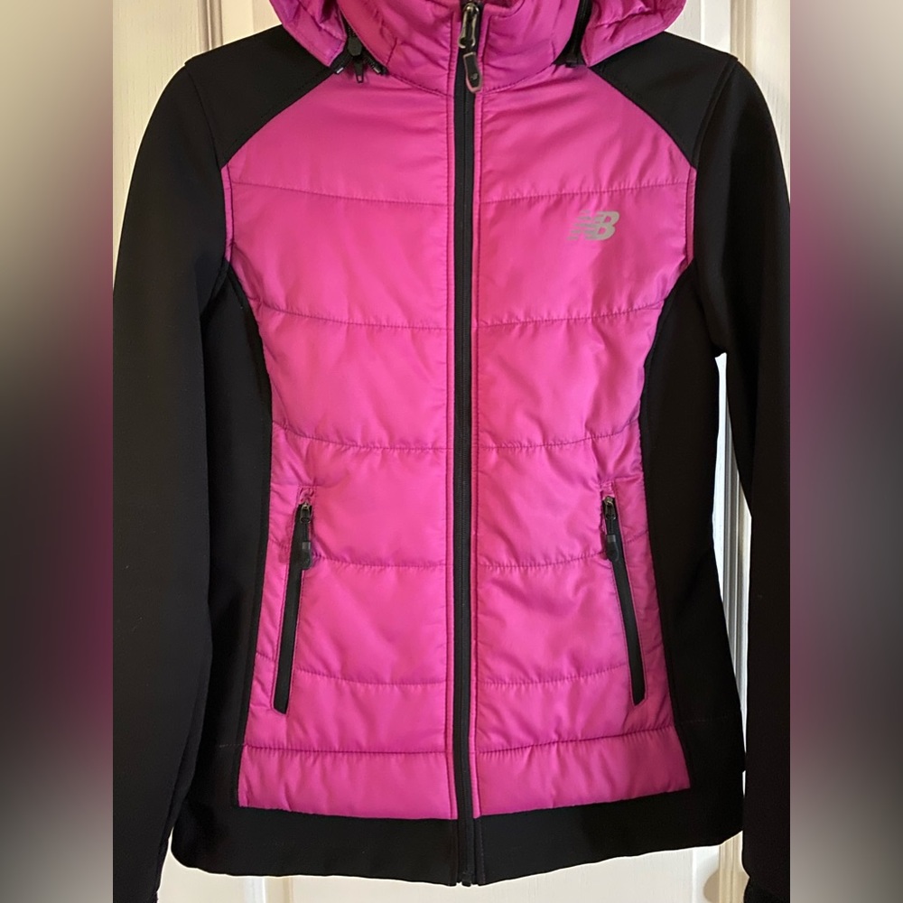 New balanced hooded jacket